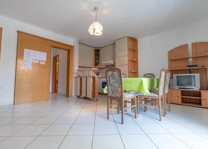 Appartement With Parking Space Baska, Krk - 19443 Baška