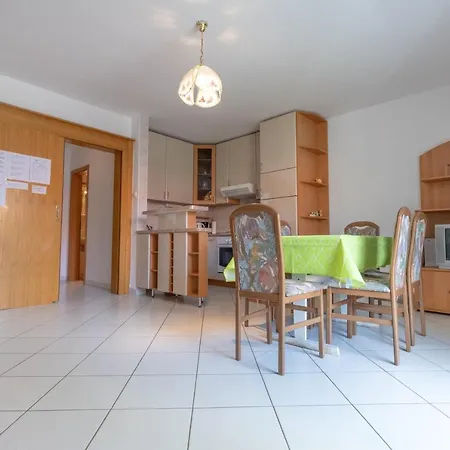 Apartment With A Parking Space Baska, Krk - 19443 Baska (Krk)