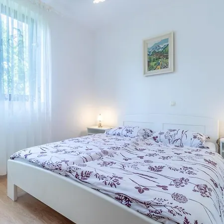 Apartment With A Parking Space Baska, Krk - 19443 Baska (Krk)