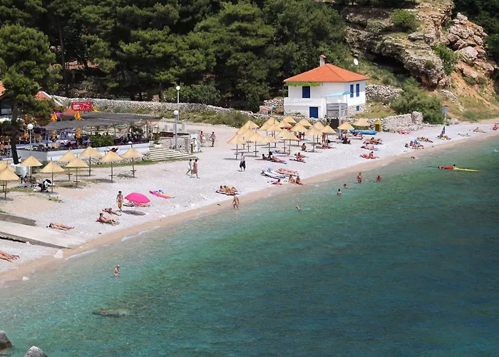 Apartmán With Parking Space Baska, Krk - 19443 *