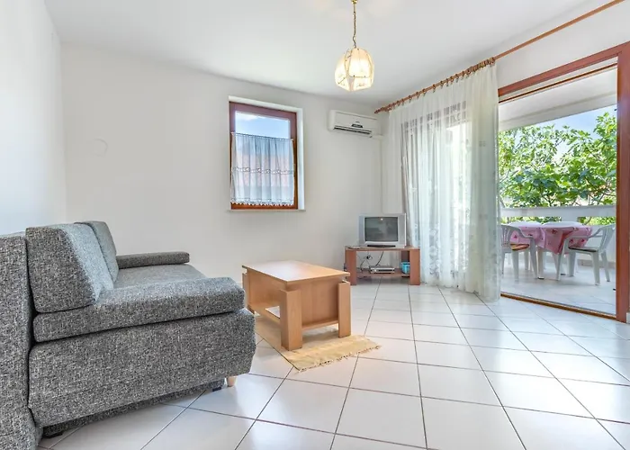 With Parking Space Baska, Krk - 19443 Apartmán Baška